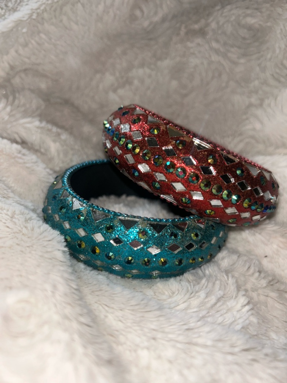 Vintage Domed Mirrored Chunky Red and Teal Bangle Bracelets Set of 2 - Picture 3 of 4